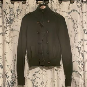 Dark green zip up sweater like new. Used once.